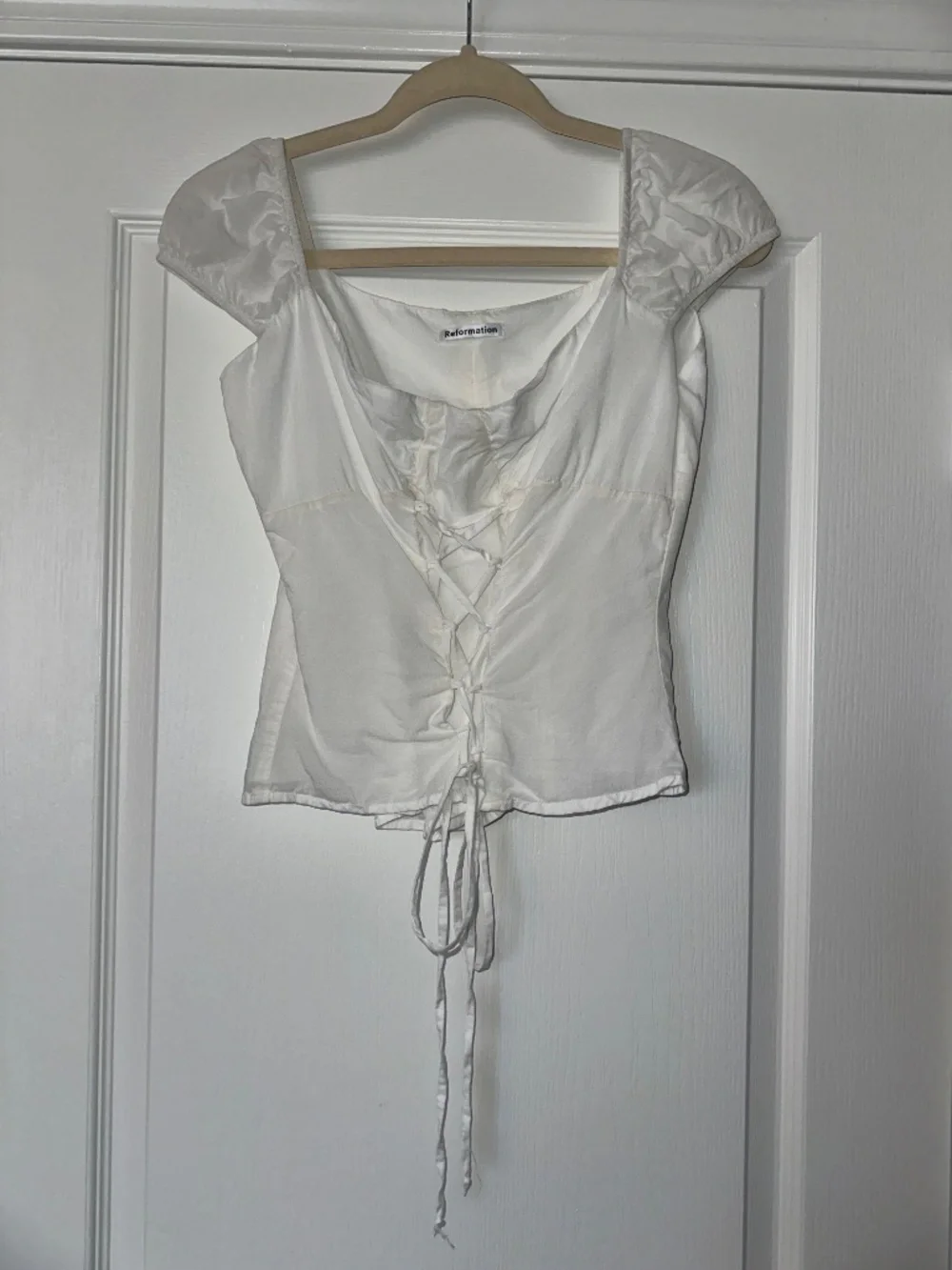 Reformation White corset style Lace up front Milkmaid style top size 10